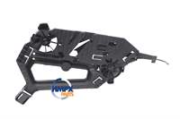 FAR ALT BRAKETİ SOL OCTAVIA 05>08