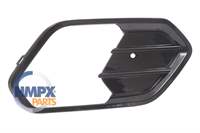 SİS FAR ÇERÇEVESİ SAĞ (P.BLACK) KUGA 13>